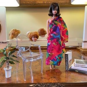 RARE 1960’s VINTAGE FASHION QUEEN BARBIE with 3 WIGS